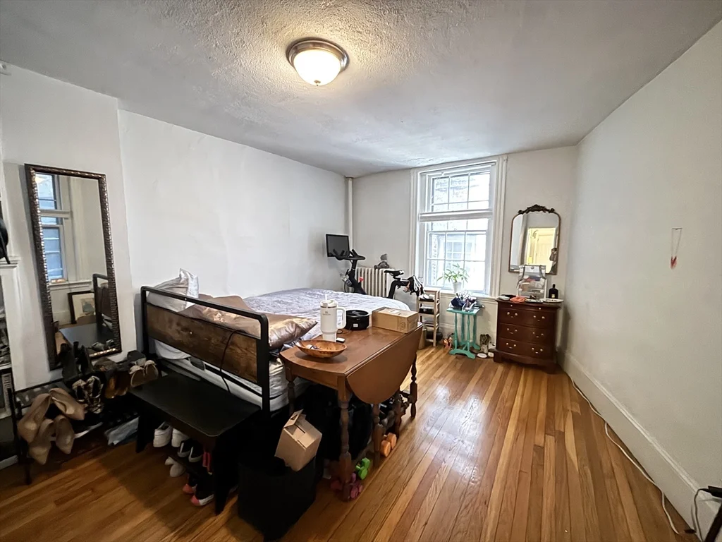 1 bed, 1 bath apartment for rent at 21 Revere St Unit 1, Beacon Hill — photo 6 of 9