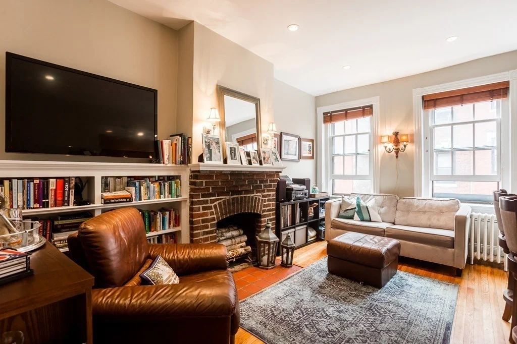 2 bed, 1 bath apartment for rent at 21 Revere St Unit 4, Beacon Hill