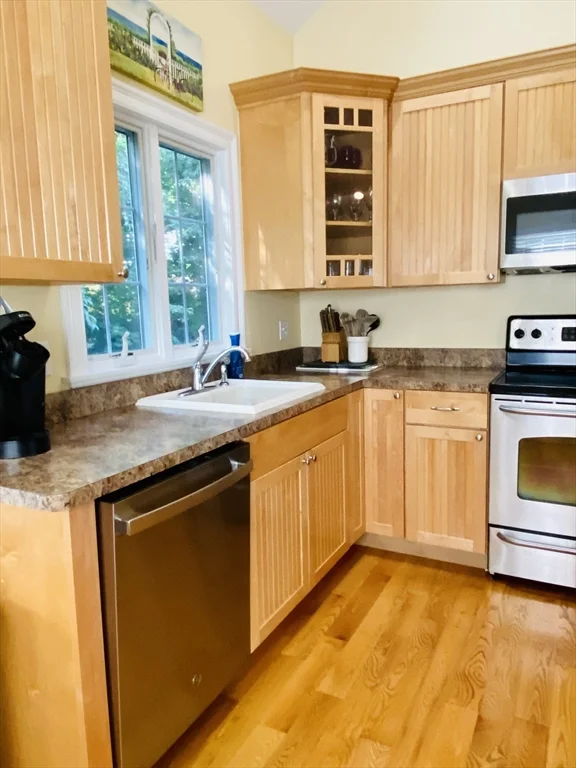 3 bed, 2 bath apartment for rent at 21 Richfield, East Braintree — photo 19 of 28