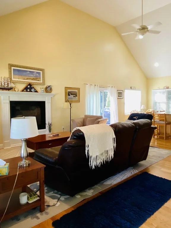 3 bed, 2 bath apartment for rent at 21 Richfield, East Braintree — photo 7 of 28