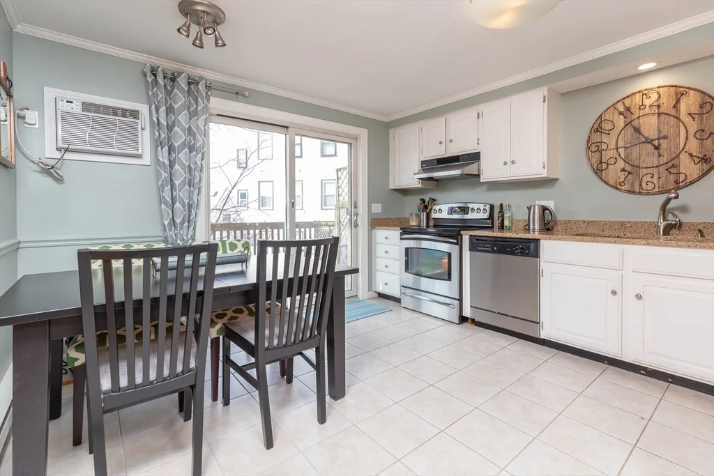 2 bed, 1.5 bath apartment for rent at 21 Rogers St Unit 0, South Boston — photo 5 of 18
