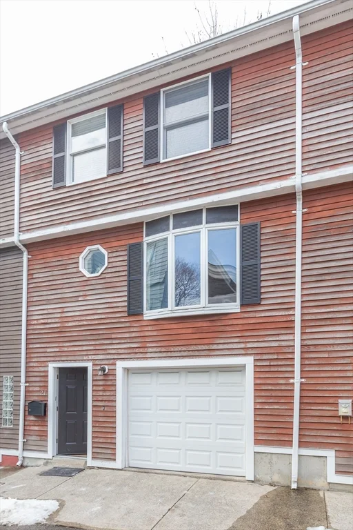 2 bed, 1.5 bath apartment for rent at 21 Rogers St Unit 0, South Boston — photo 16 of 18