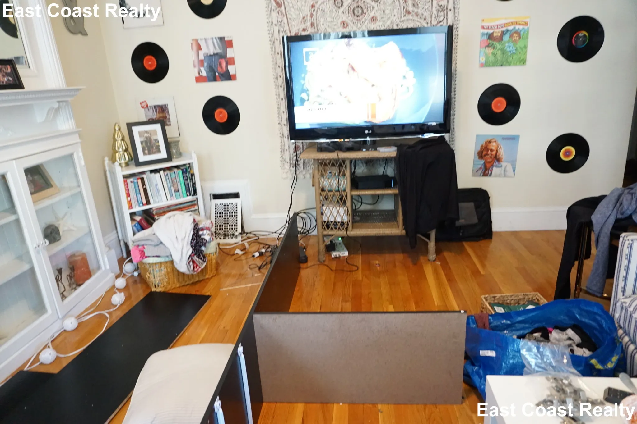 4 bed, 2 bath apartment for rent at 21 Roseclair St Unit 2, Dorchester — photo 24 of 47
