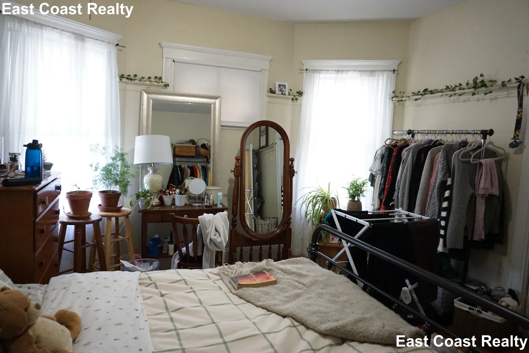 4 bed, 2 bath apartment for rent at 21 Roseclair St Unit 2, Dorchester — photo 29 of 47