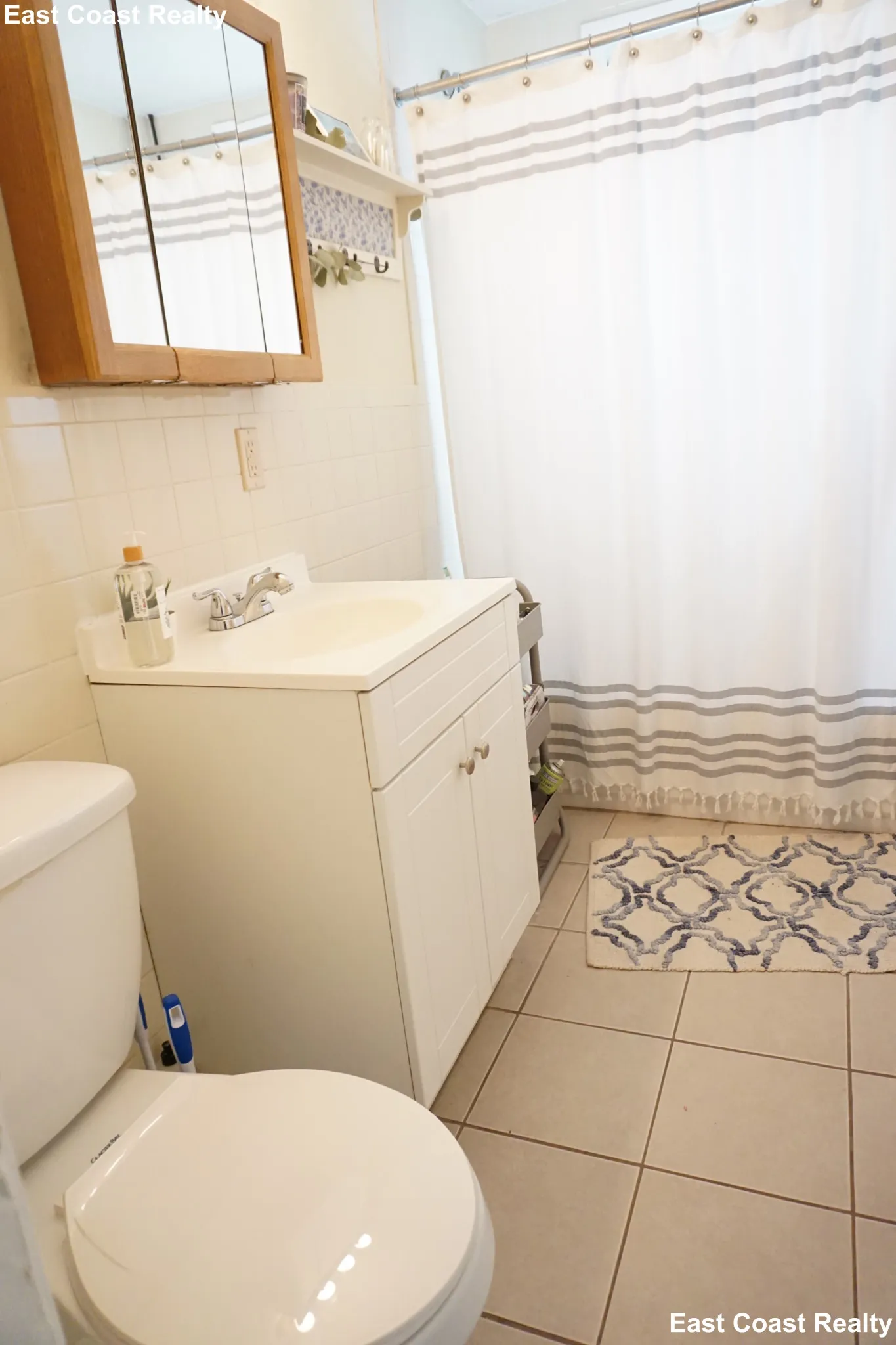 4 bed, 2 bath apartment for rent at 21 Roseclair St Unit 2, Dorchester — photo 37 of 47