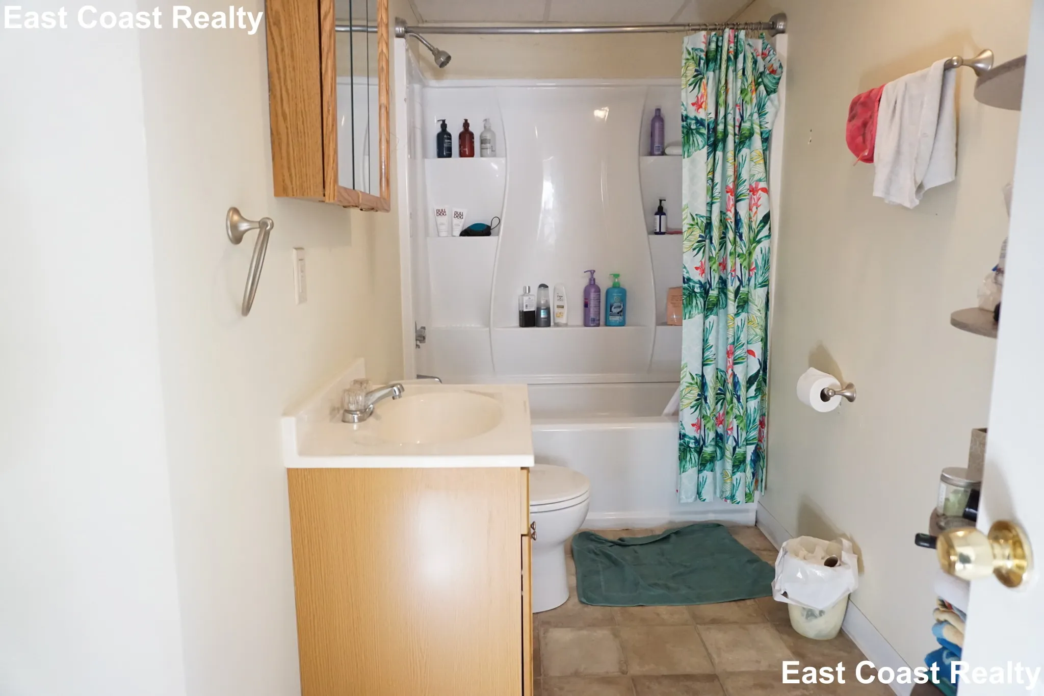 4 bed, 2 bath apartment for rent at 21 Roseclair St Unit 2, Dorchester — photo 40 of 47