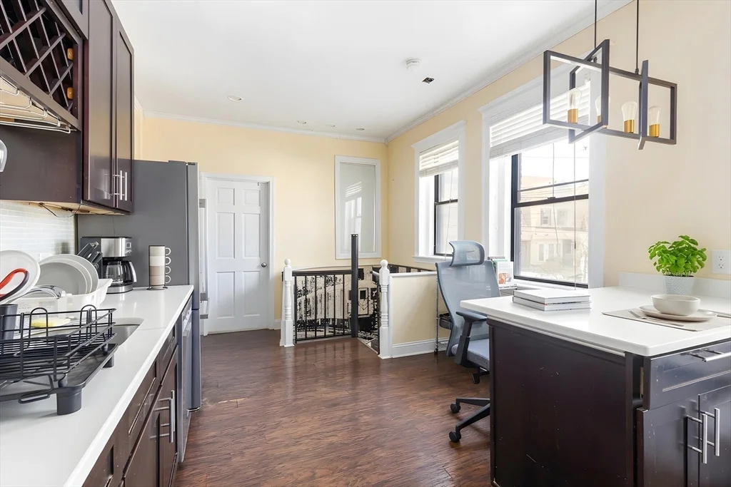 5 bed, 2 bath apartment for rent at 21 Royal St Unit 1, Allston — photo 6 of 17