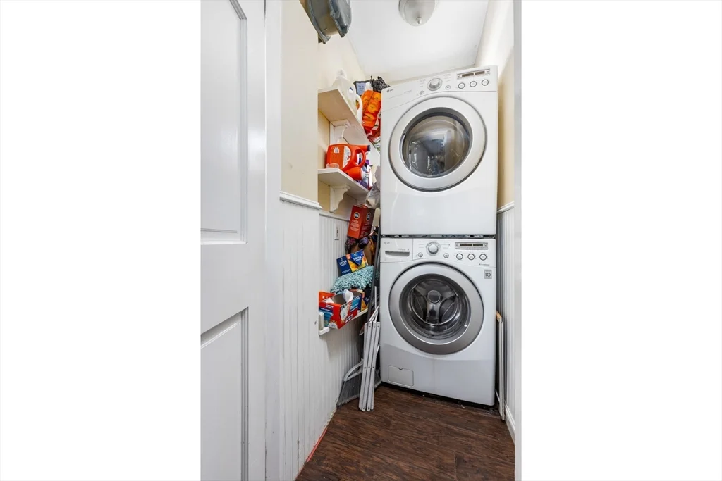 5 bed, 2 bath apartment for rent at 21 Royal St Unit 1, Allston — photo 5 of 17