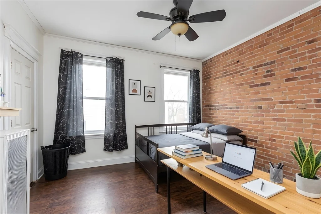 5 bed, 2 bath apartment for rent at 21 Royal St Unit 1, Allston — photo 9 of 17