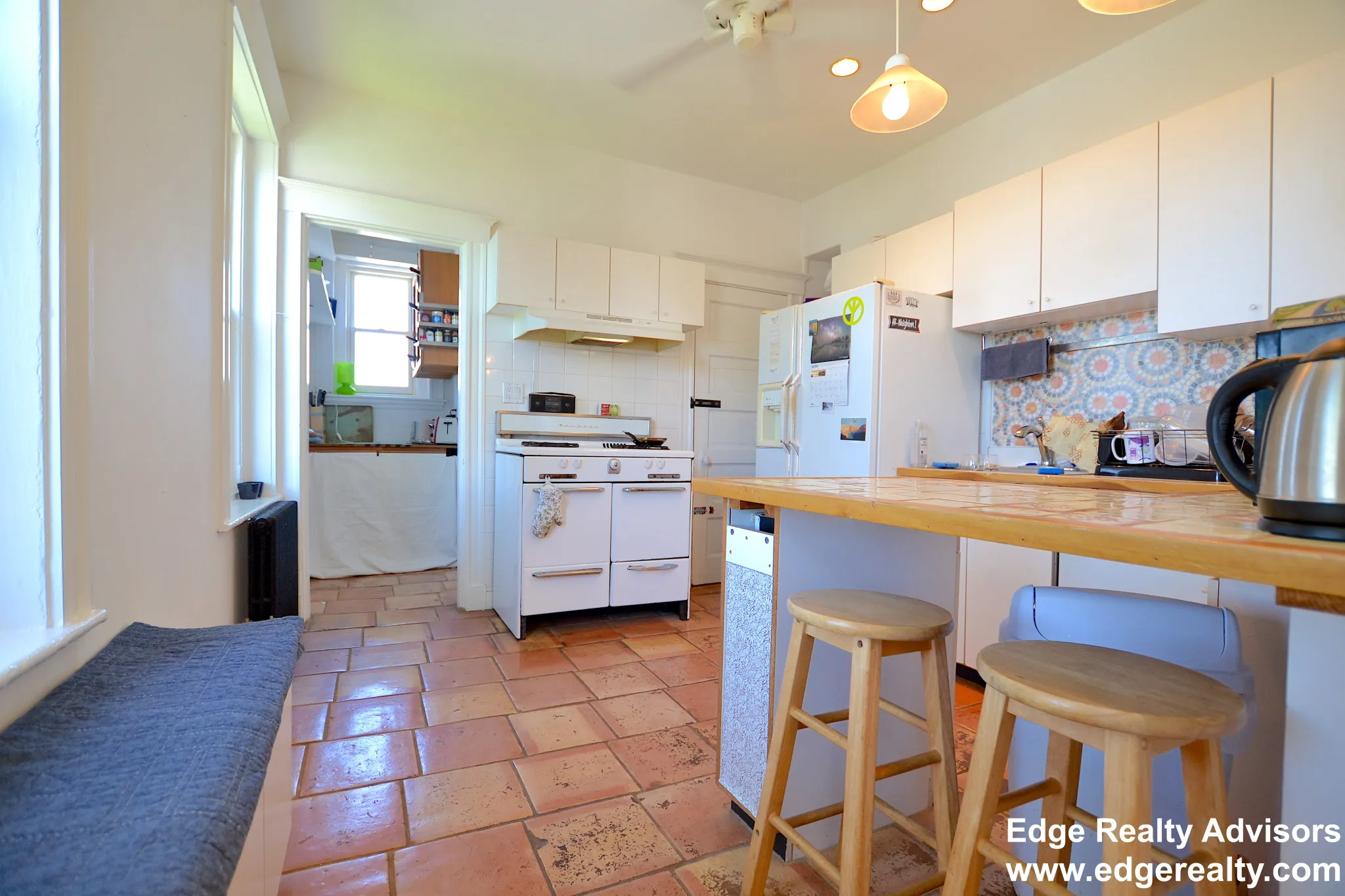 3 bed, 1.5 bath apartment for rent at 21 Royal St Unit 7, Allston — photo 4 of 12