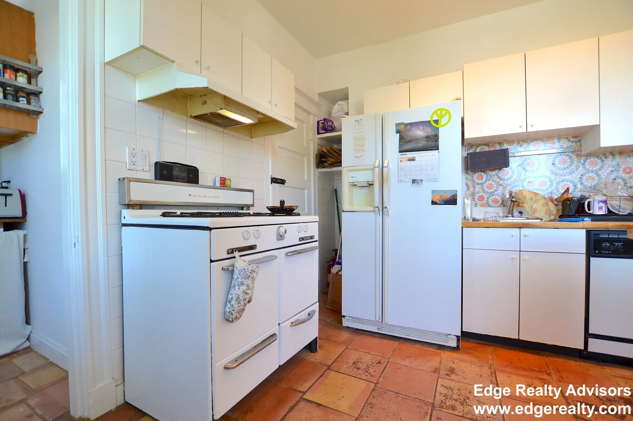 3 bed, 1.5 bath apartment for rent at 21 Royal St Unit 7, Allston — photo 6 of 12