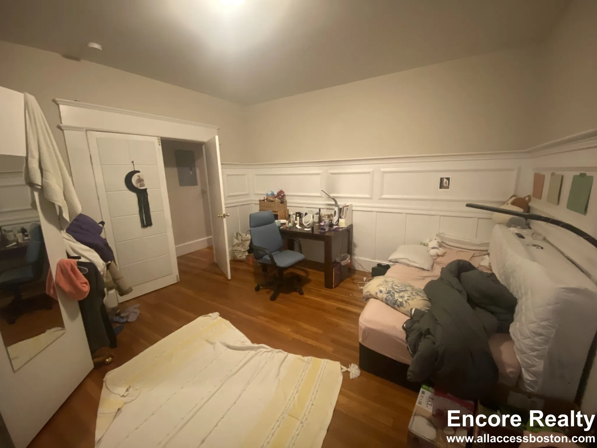 4 bed, 1 bath apartment for rent at 21 Saint Lukes Rd Unit 2, Brighton — photo 5 of 14