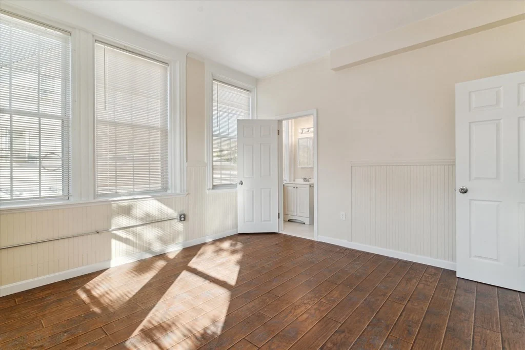 4 bed, 2 bath apartment for rent at 21 Salem St Unit 21A, Salem — photo 9 of 10