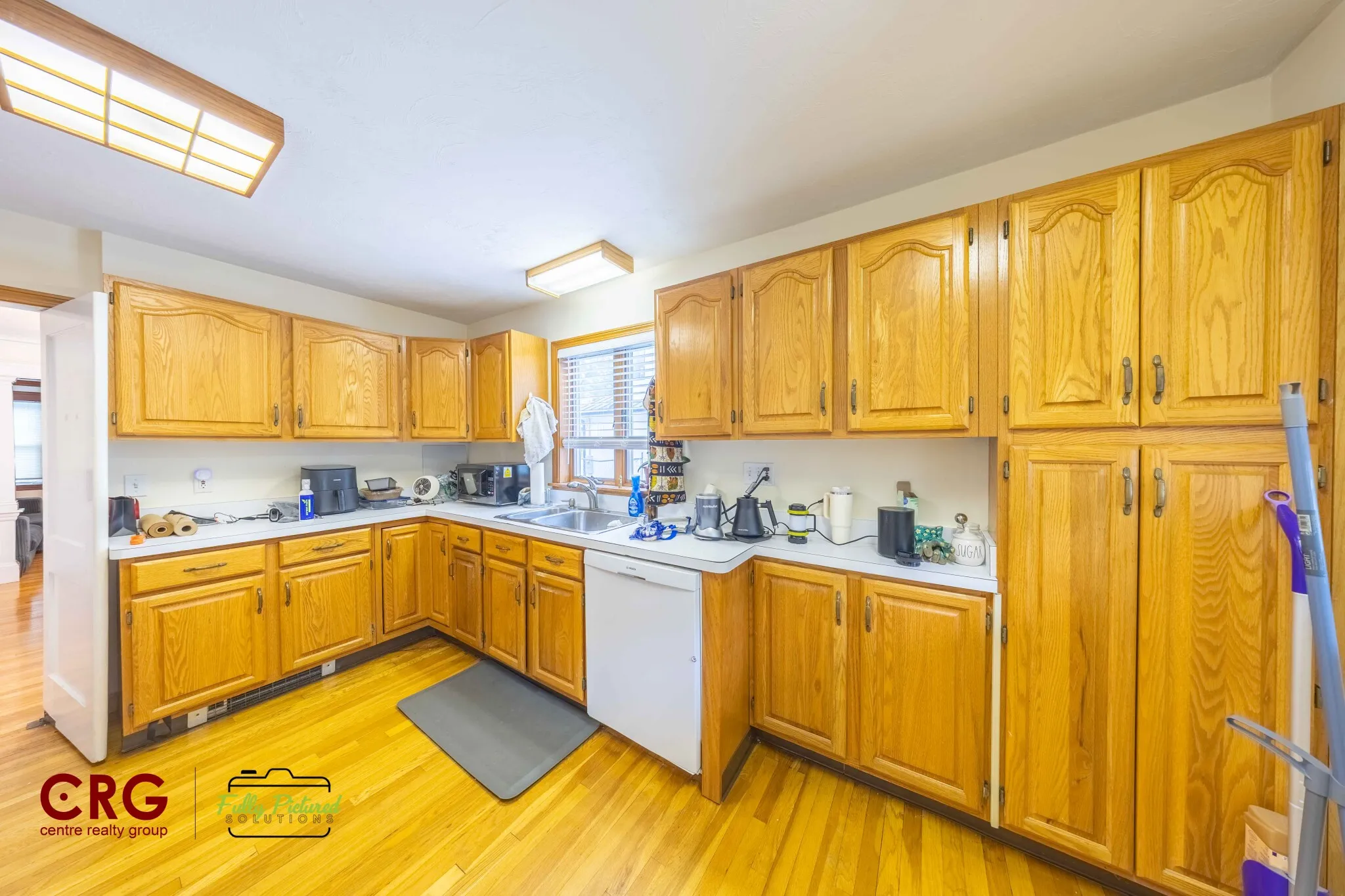 2 bed, 1 bath apartment for rent at 21 Salisbury Rd Unit 1, Newton Corner — photo 4 of 25