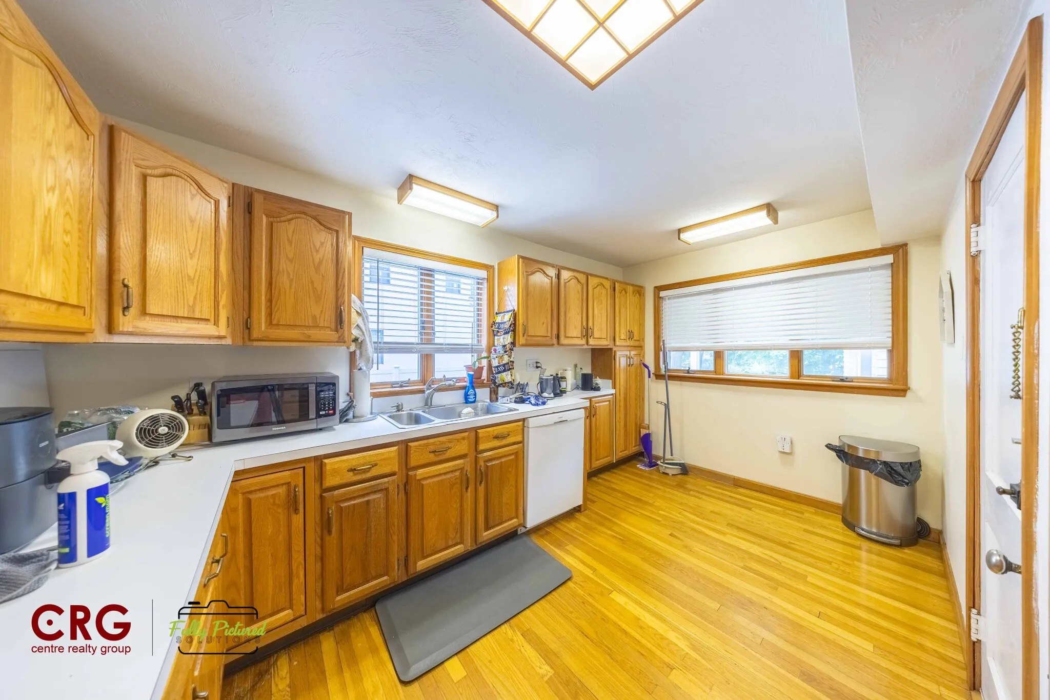 2 bed, 1 bath apartment for rent at 21 Salisbury Rd Unit 1, Newton Corner — photo 3 of 25