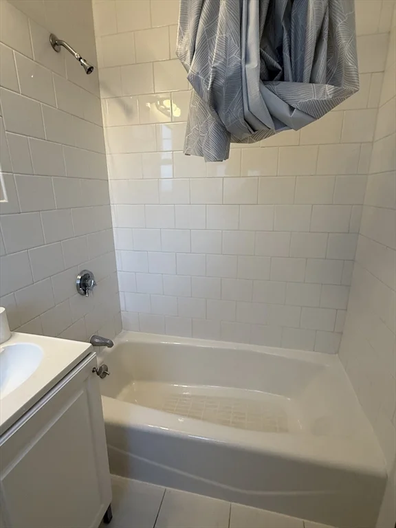 Studio bed, 1 bath apartment for rent at 21 Sanborn St Unit 5, Reading — photo 10 of 10