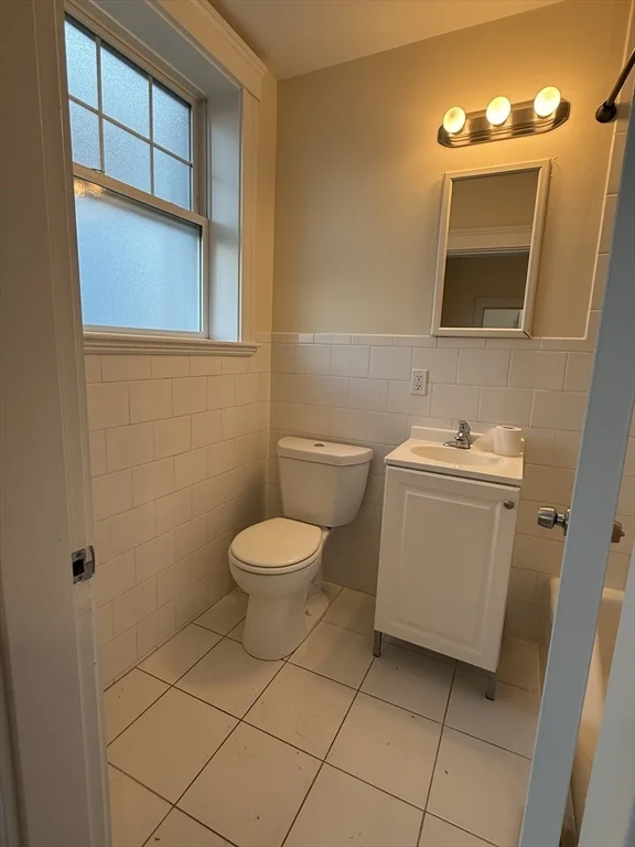 Studio bed, 1 bath apartment for rent at 21 Sanborn St Unit 5, Reading — photo 9 of 10