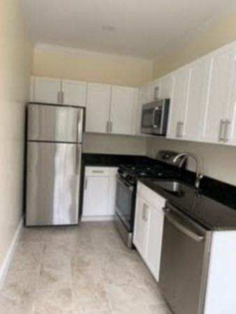 1 bed, 1 bath apartment for rent at 21 Sanborn Unit 6, Reading — photo 2 of 8