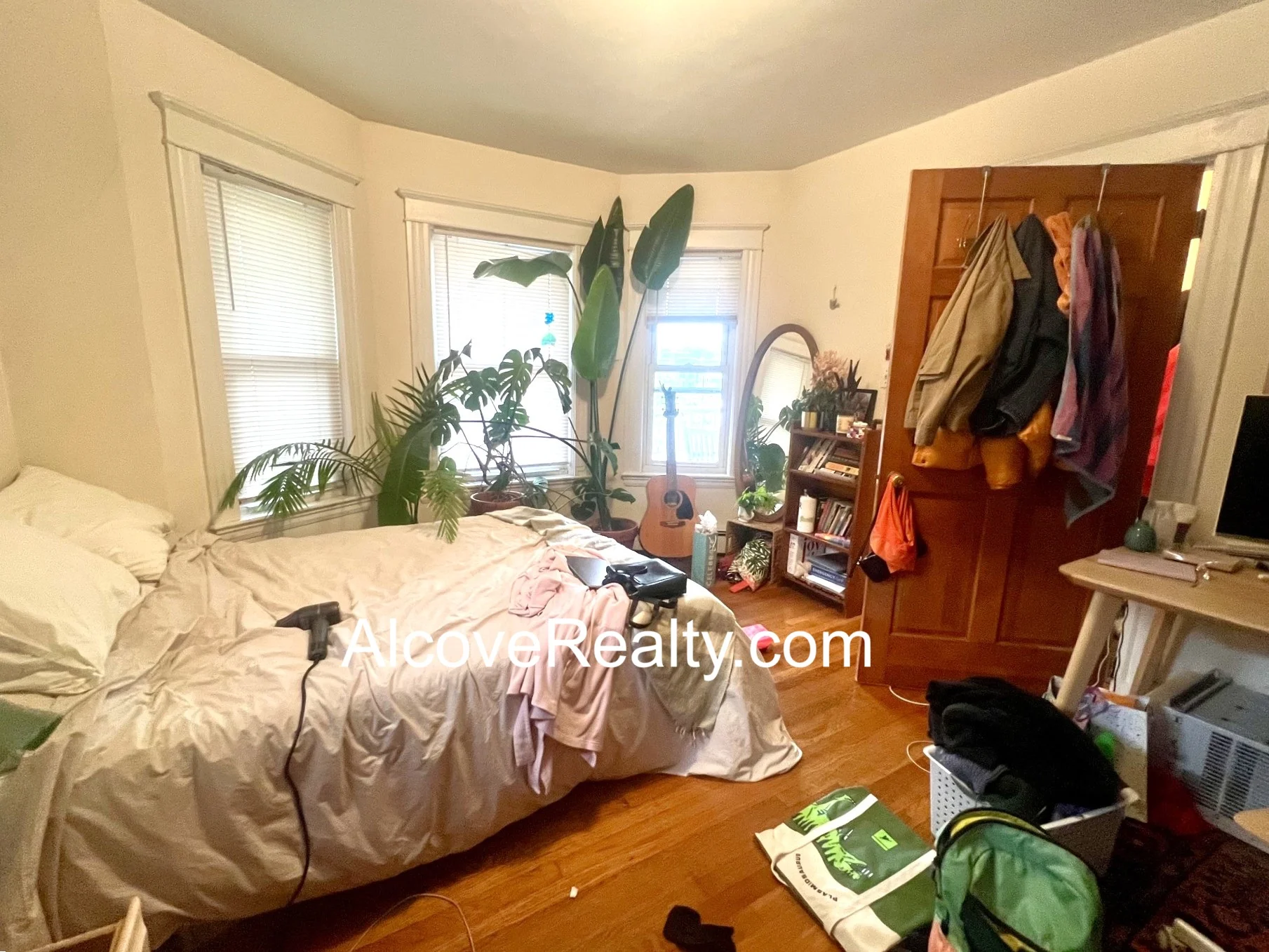 3 bed, 1 bath apartment for rent at 21 Sartwell Ave Unit 2, Spring Hill — photo 10 of 19