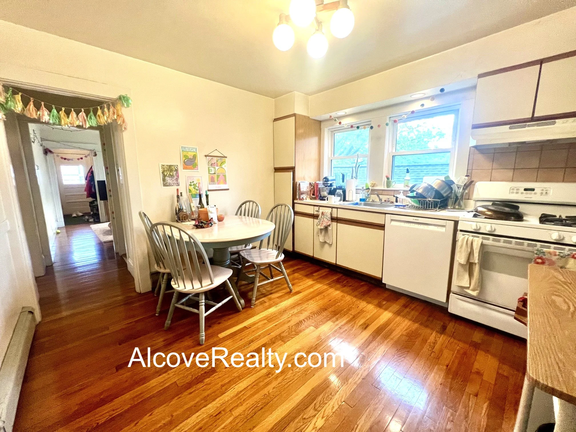 3 bed, 1 bath apartment for rent at 21 Sartwell Ave Unit 2, Spring Hill — photo 3 of 19