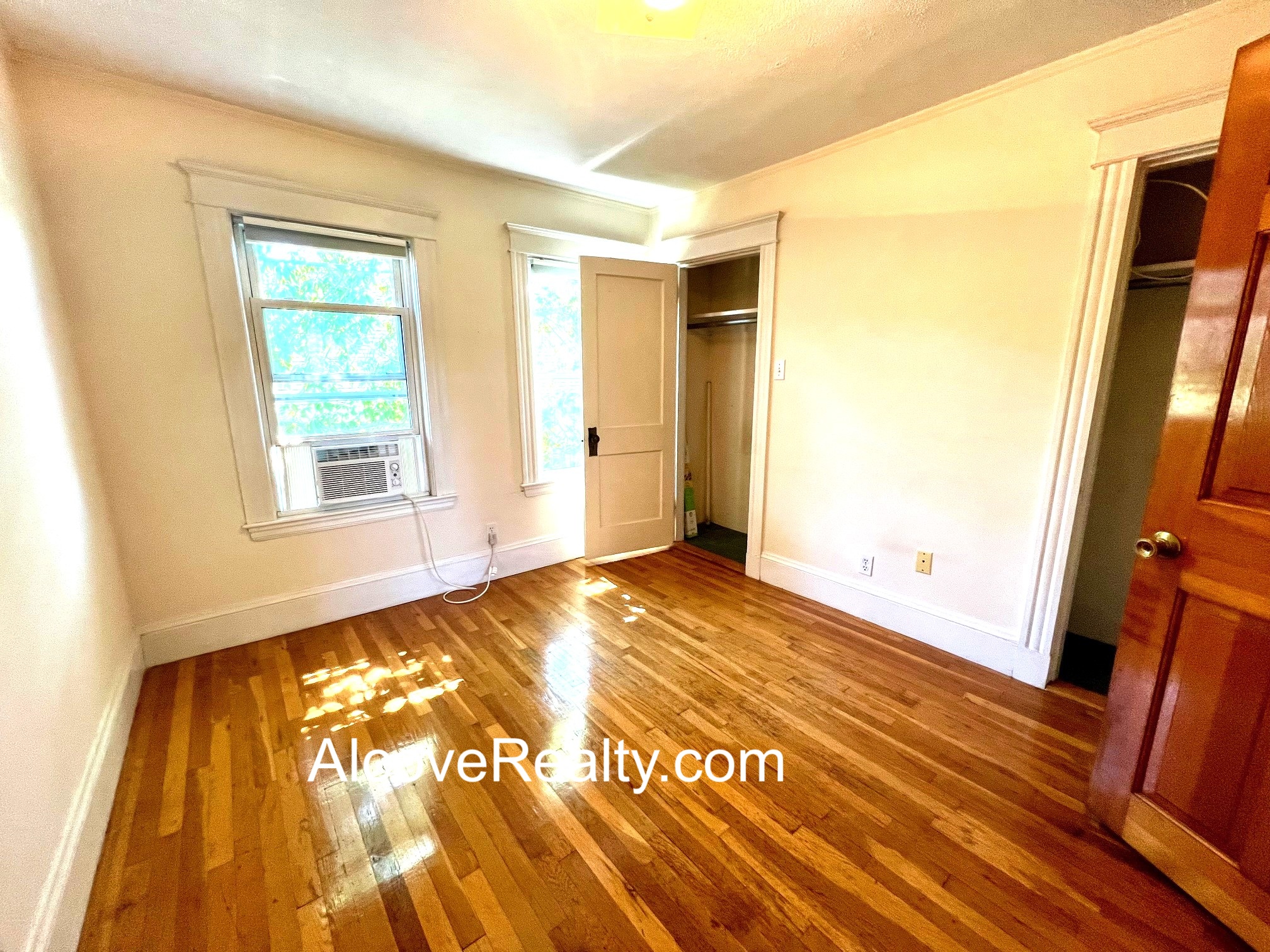3 bed, 1 bath apartment for rent at 21 Sartwell Ave Unit 3, Spring Hill — photo 11 of 22