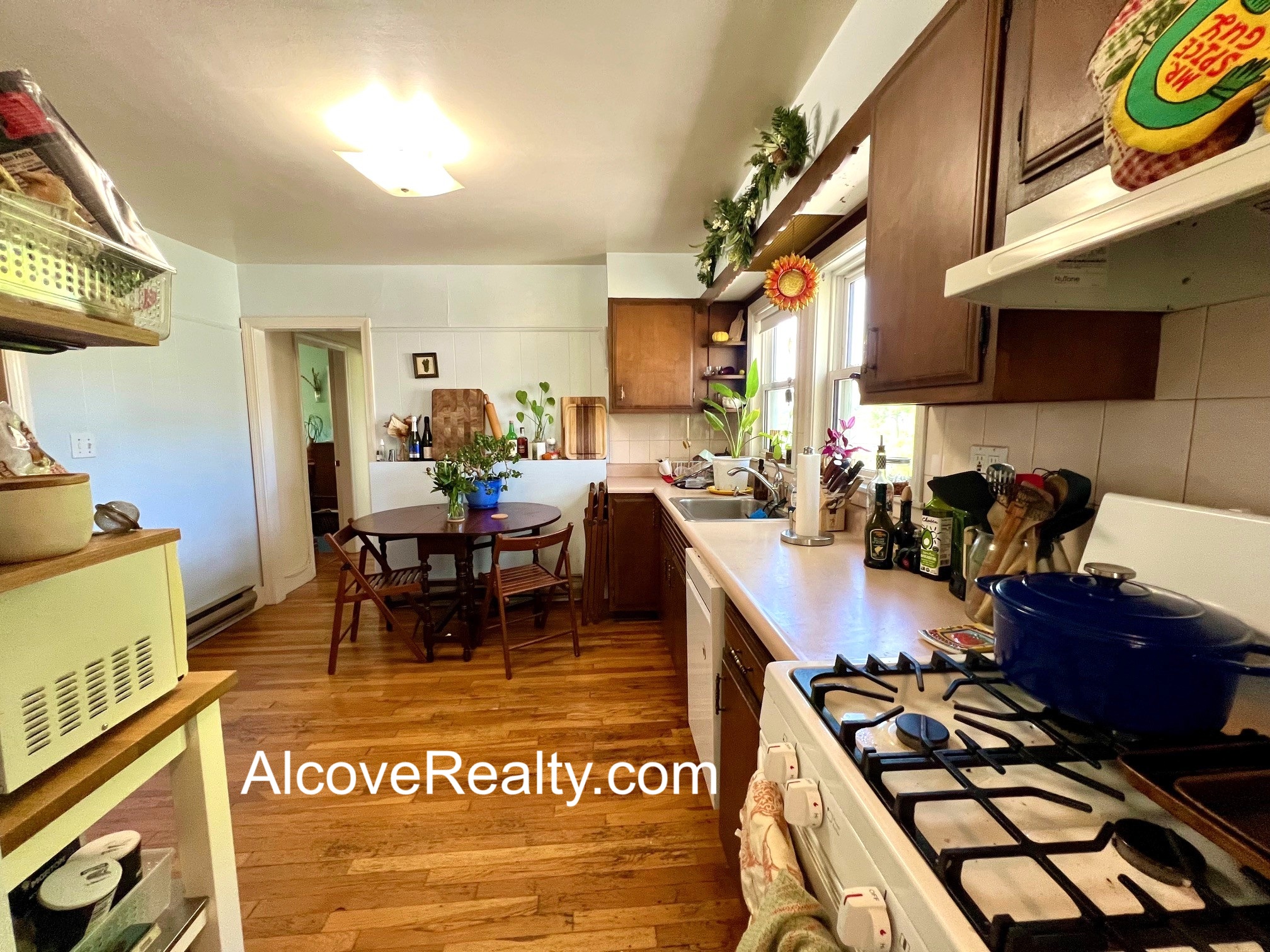 3 bed, 1 bath apartment for rent at 21 Sartwell Ave Unit 3, Spring Hill — photo 5 of 22