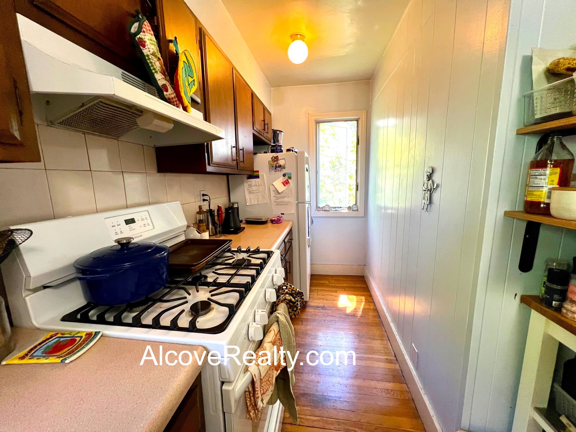 3 bed, 1 bath apartment for rent at 21 Sartwell Ave Unit 3, Spring Hill — photo 6 of 22
