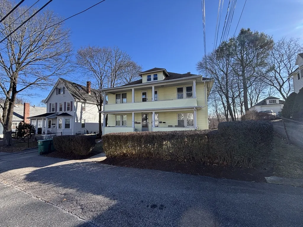 2 bed, 1 bath apartment for rent at 21 Savin Ave Unit 2, Norwood