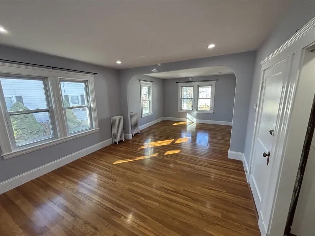 2 bed, 1 bath apartment for rent at 21 Savin Ave Unit 2, Norwood — photo 4 of 15