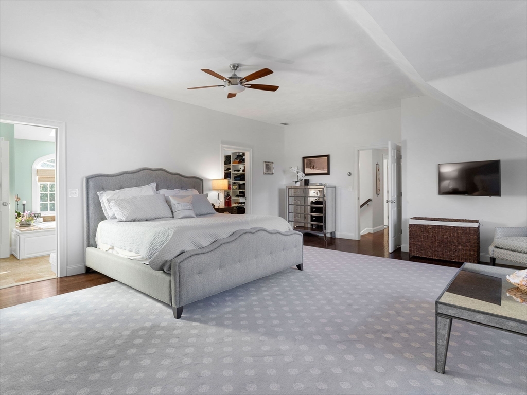 5 bed, 4+ bath apartment for rent at 21 Schaffner, Dover — photo 15 of 36