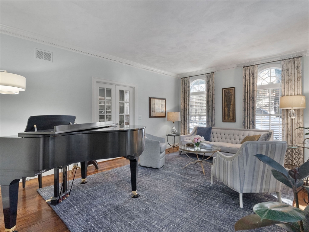 5 bed, 4+ bath apartment for rent at 21 Schaffner, Dover — photo 11 of 36