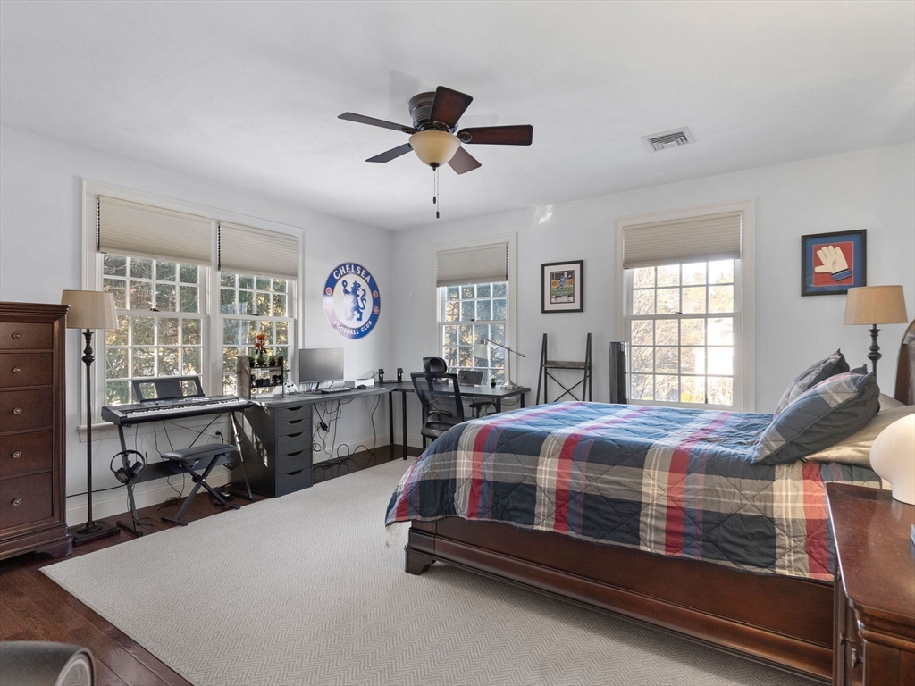 5 bed, 4+ bath apartment for rent at 21 Schaffner, Dover — photo 19 of 36
