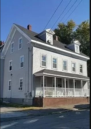 3 bed, 1 bath apartment for rent at 21 School St Unit 1, Beverly — photo 9 of 19