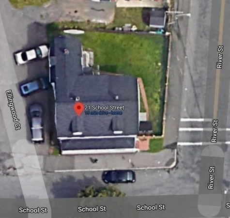 3 bed, 1 bath apartment for rent at 21 School St Unit 1, Beverly — photo 3 of 19