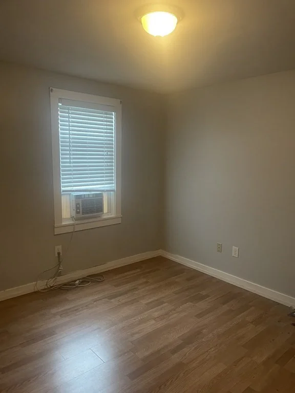 3 bed, 1 bath apartment for rent at 21 School St Unit 1, Beverly — photo 16 of 19