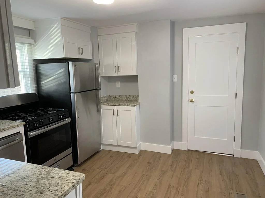 3 bed, 1 bath apartment for rent at 21 School St Unit 1, Beverly — photo 6 of 19