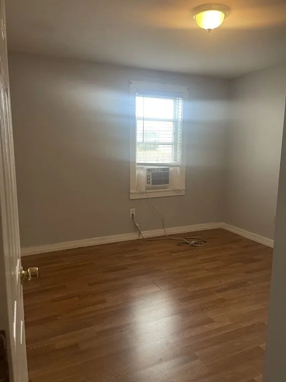 3 bed, 1 bath apartment for rent at 21 School St Unit 1, Beverly — photo 14 of 19