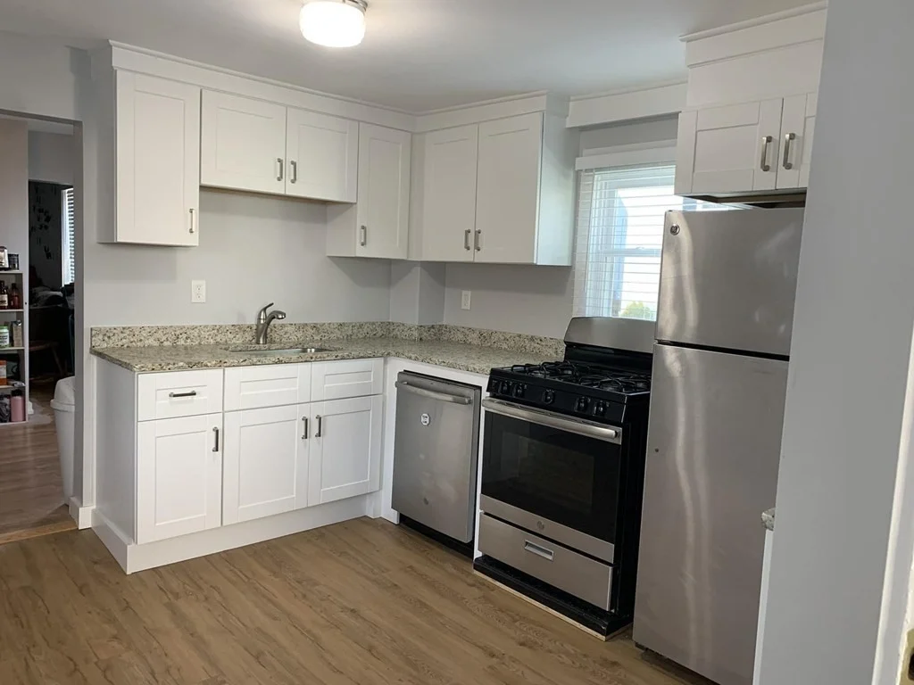 3 bed, 1 bath apartment for rent at 21 School St Unit 1, Beverly