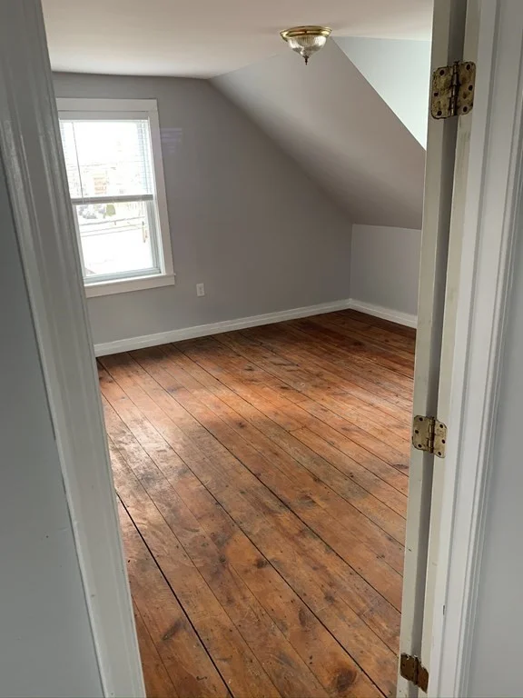 3 bed, 1 bath apartment for rent at 21 School St Unit 3, Beverly — photo 11 of 16