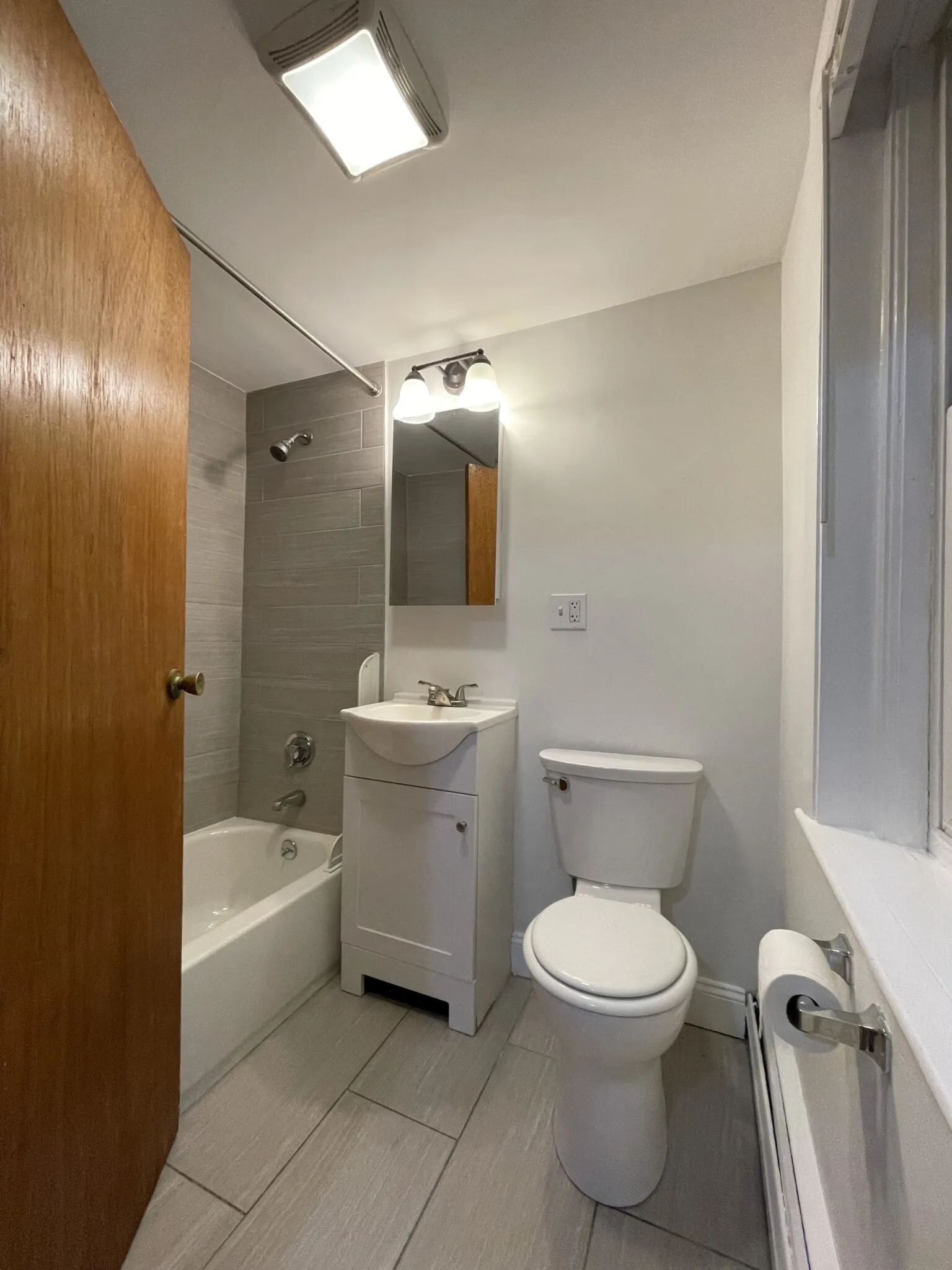1 bed, 1 bath apartment for rent at 21 Sheafe St Unit 1, North End — photo 7 of 9