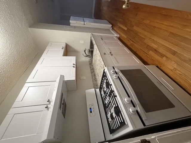 1 bed, 1 bath apartment for rent at 21 Sheafe St Unit 3, North End