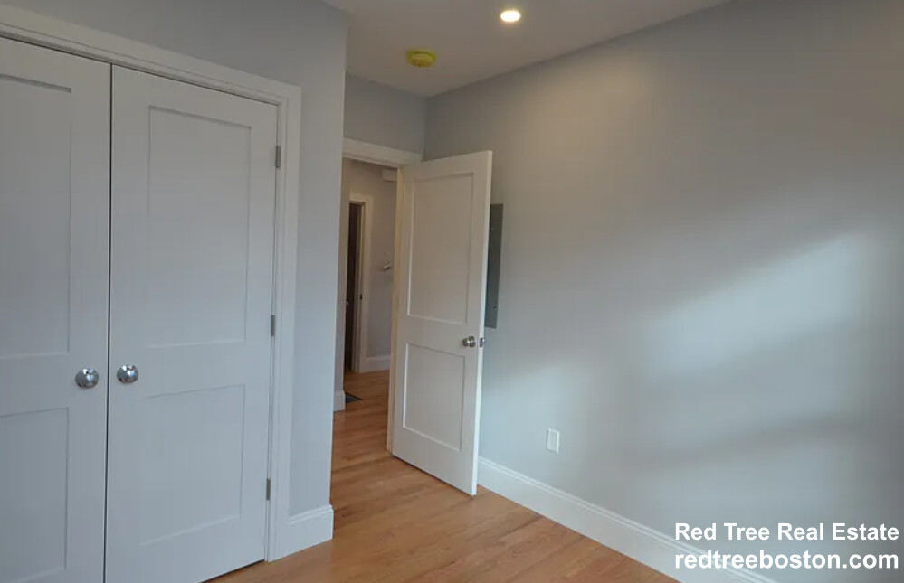 2 bed, 1 bath apartment for rent at 21 Shepard St Unit 1, Brighton — photo 7 of 14