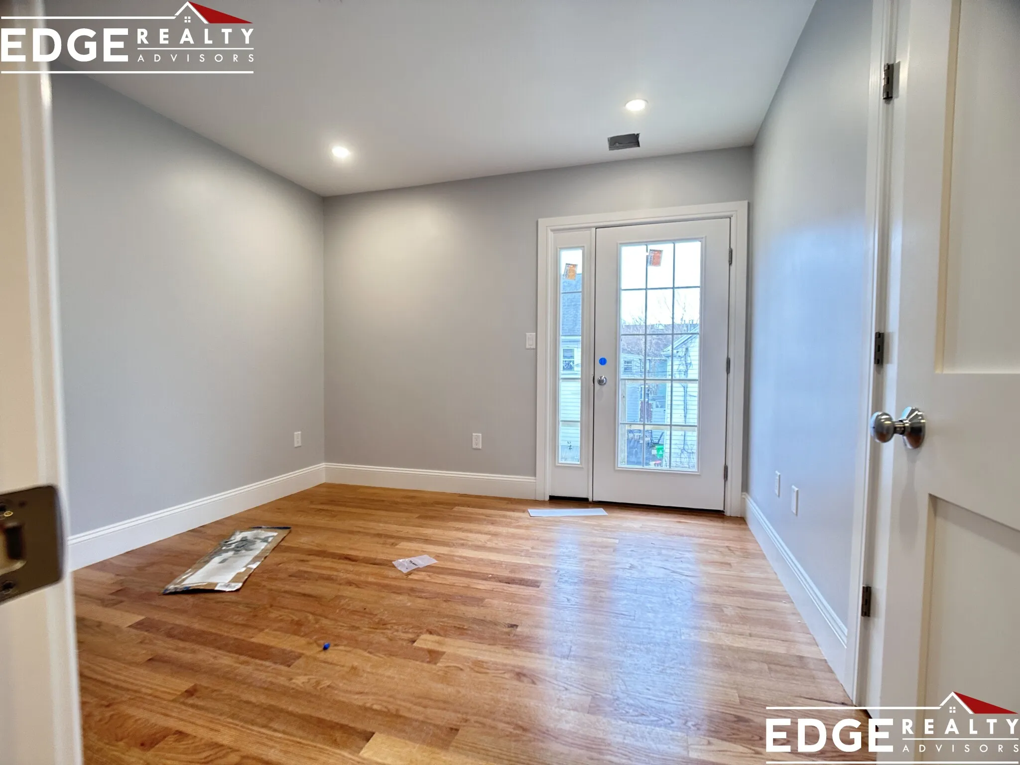 3 bed, 2 bath apartment for rent at 21 Shepard St Unit 4, Brighton — photo 3 of 11