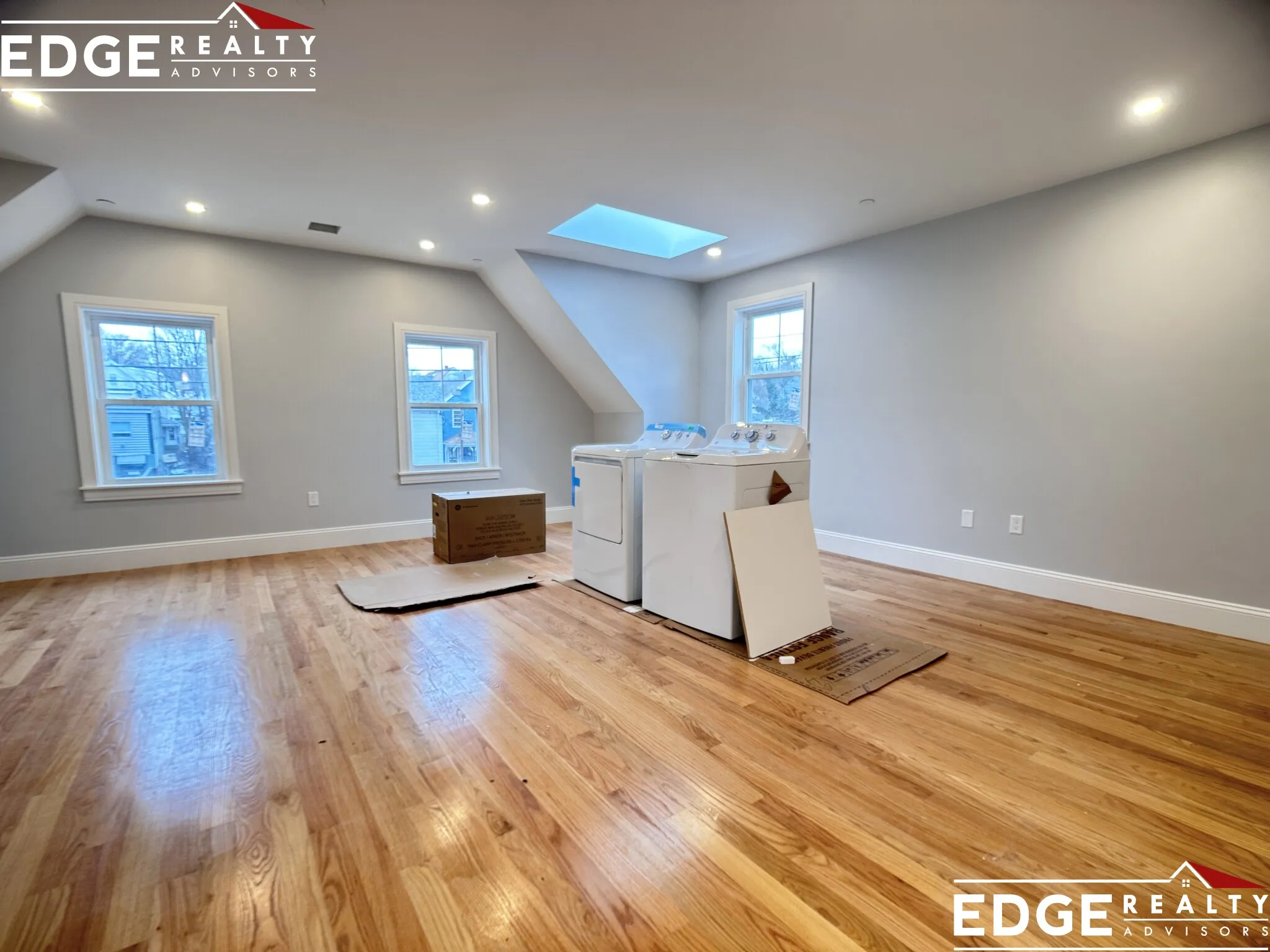 3 bed, 2 bath apartment for rent at 21 Shepard St Unit 4, Brighton — photo 2 of 11