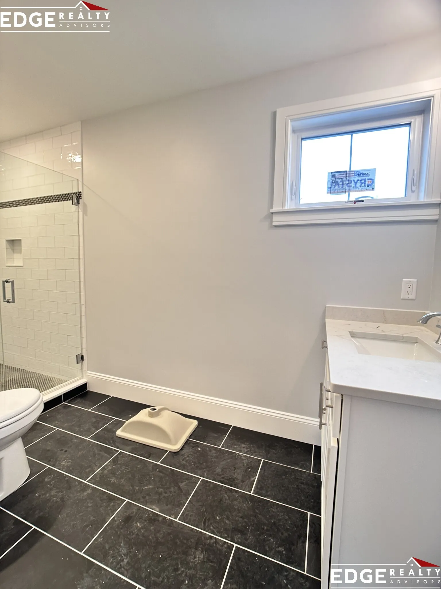 3 bed, 2 bath apartment for rent at 21 Shepard St Unit 4, Brighton — photo 10 of 11