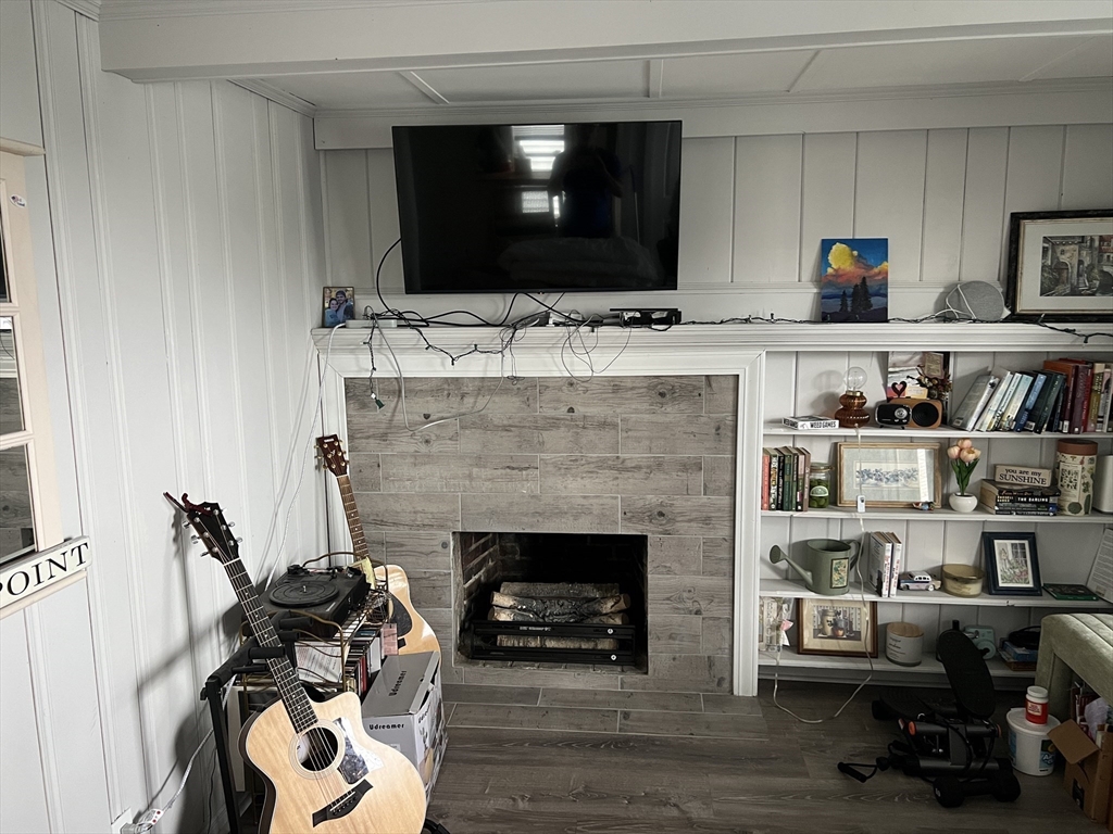 1 bed, 1 bath apartment for rent at 21 Siren St Unit A, Winthrop — photo 5 of 10