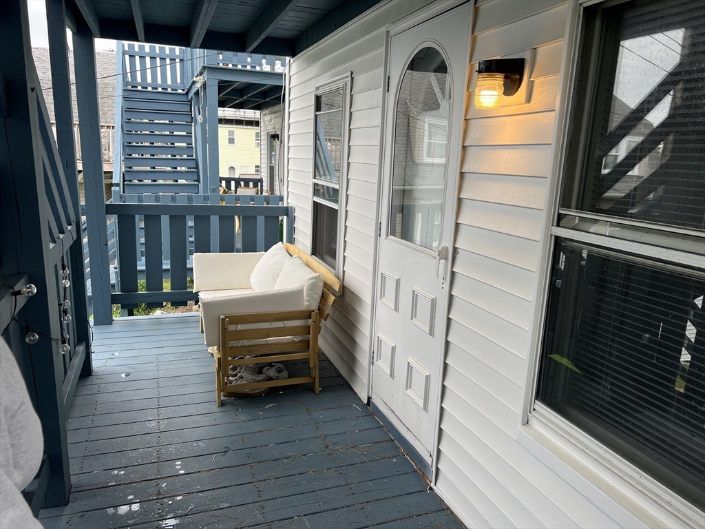 1 bed, 1 bath apartment for rent at 21 Siren St Unit A, Winthrop — photo 2 of 10