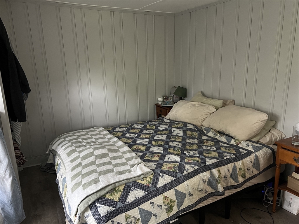 1 bed, 1 bath apartment for rent at 21 Siren St Unit A, Winthrop — photo 9 of 10