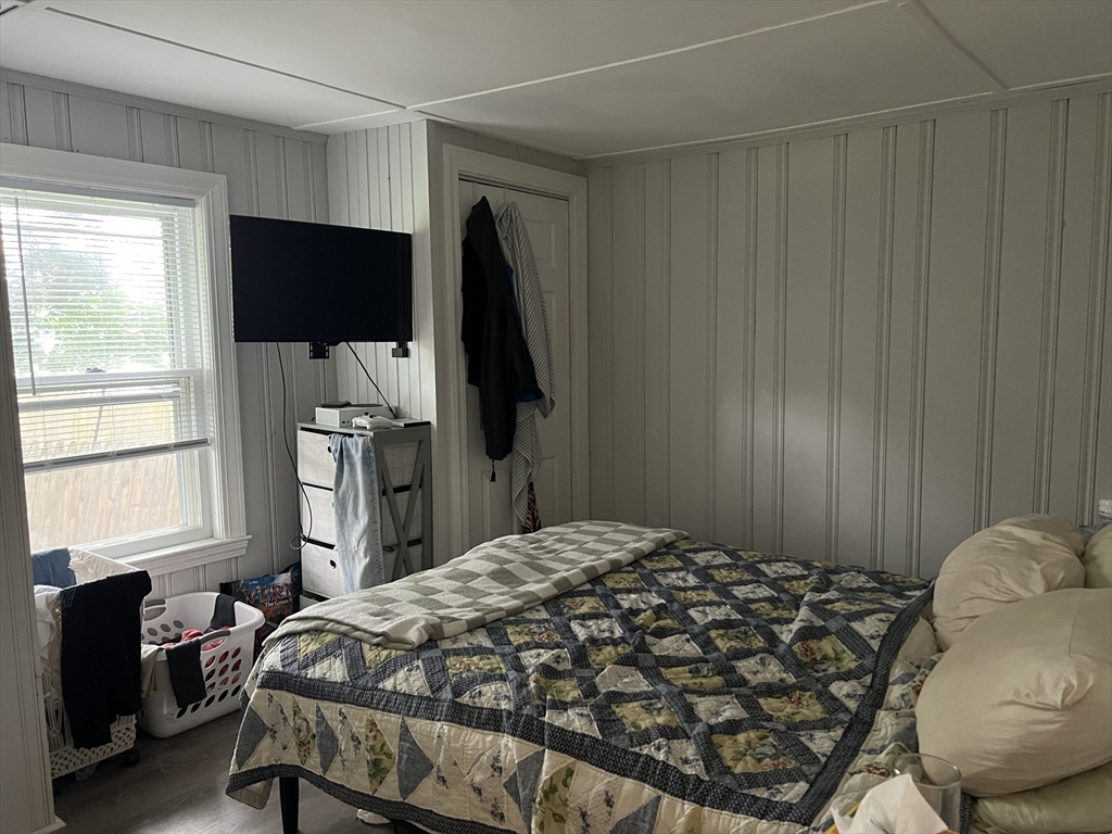 1 bed, 1 bath apartment for rent at 21 Siren St Unit A, Winthrop — photo 8 of 10