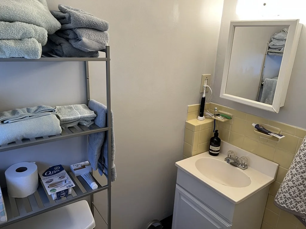 1 bed, 1 bath apartment for rent at 21 Siren St, Winthrop — photo 7 of 9